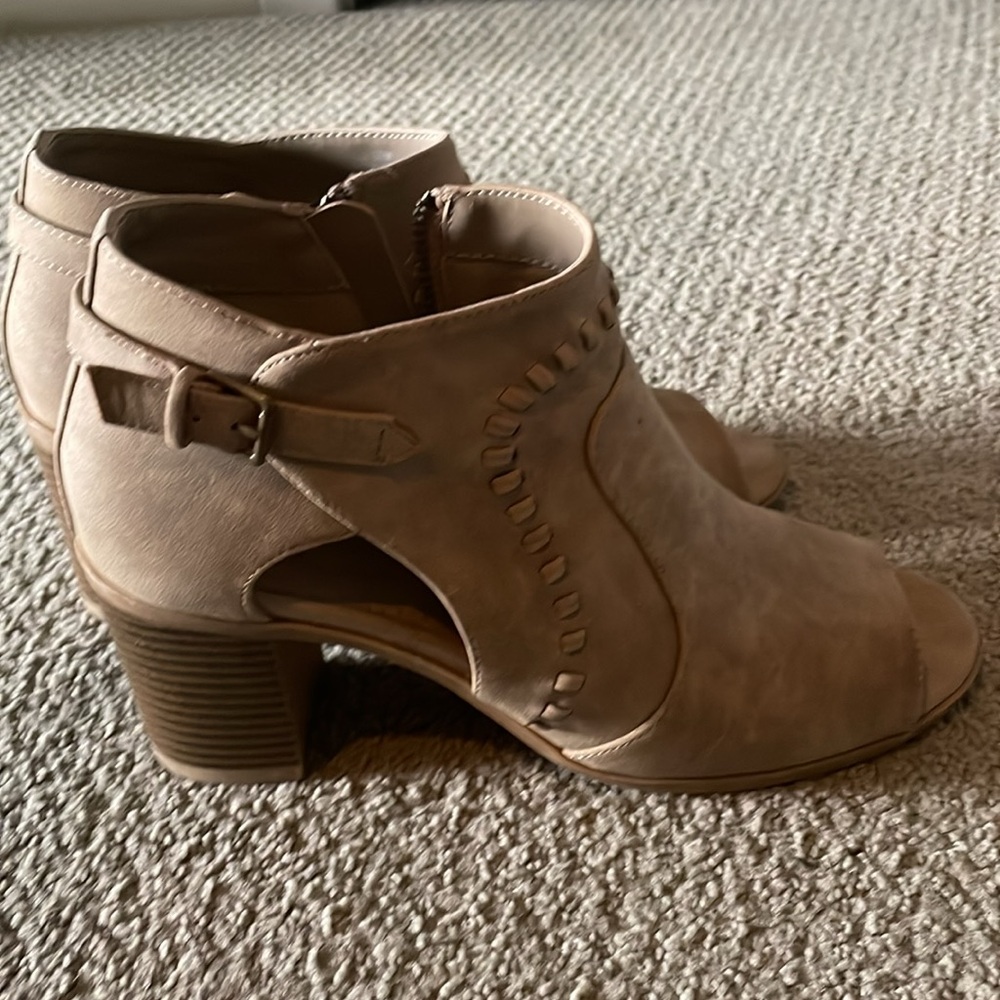 Open Toed Heeled Booties - Picture 2 of 7